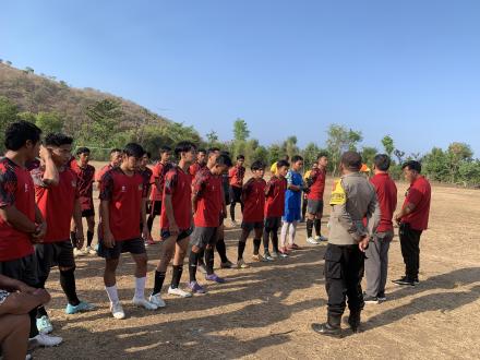 Penutupan Pertandingan Sepak Bola Antar Banjar Dinas Se-wilayah Desa Pemuteran